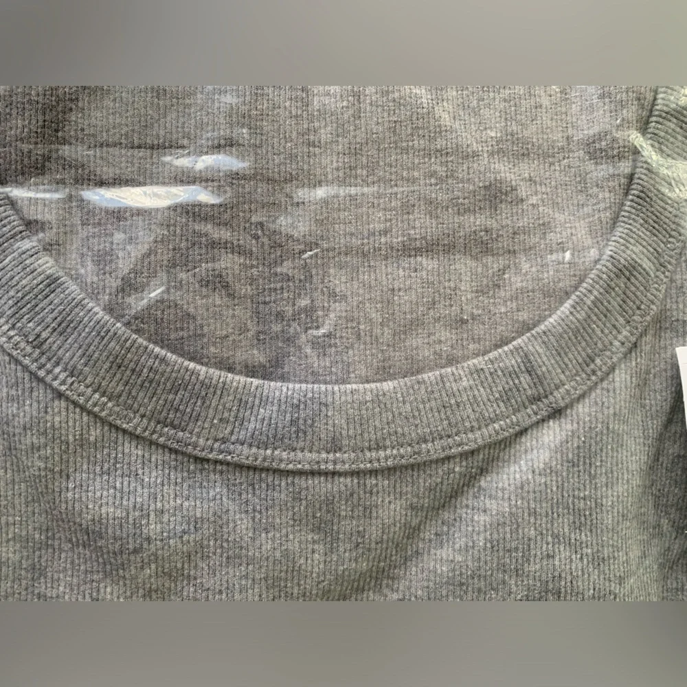 BNWT Ribbed T - Picture 4 of 4